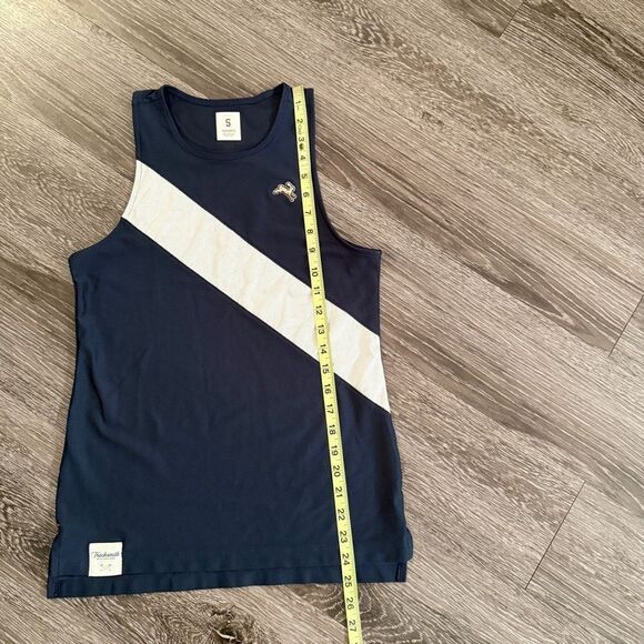 Tracksmith Van Cortlandt Singlet - Picture 6 of 9